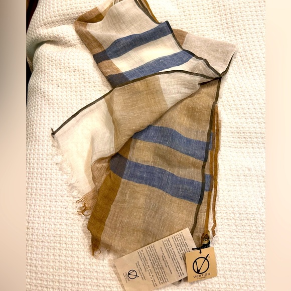 NWT Vertigo Firenze scarf/shawl - Picture 2 of 3